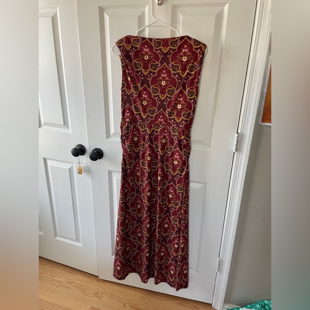 Hill house sloane dress in medieval floral medium EUC rare hard to find - Picture 7 of 7